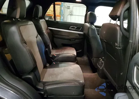 2017 Ford Explorer Xlt z USA, uszkodzony, nr VIN 1FM5K8D86HGD88848